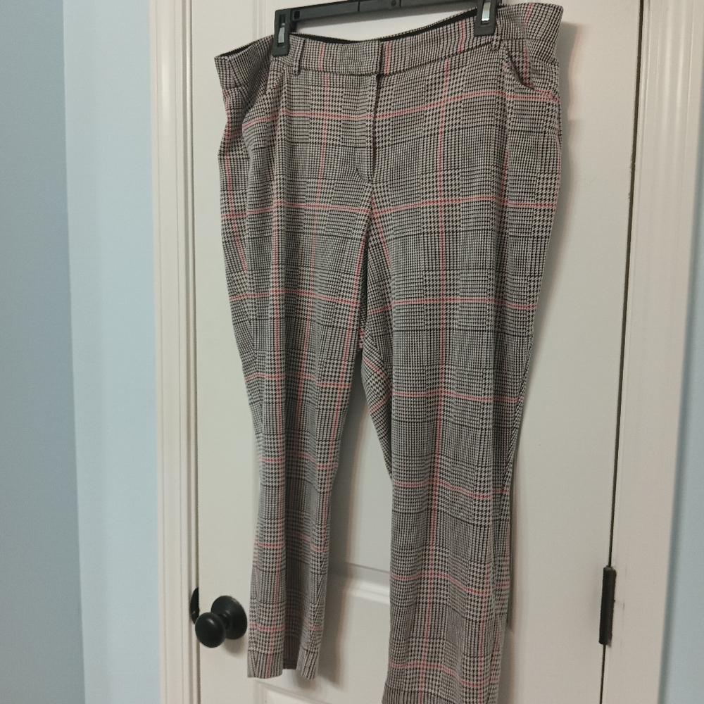 Express plaid black, red, and white dress pants, size 16 short